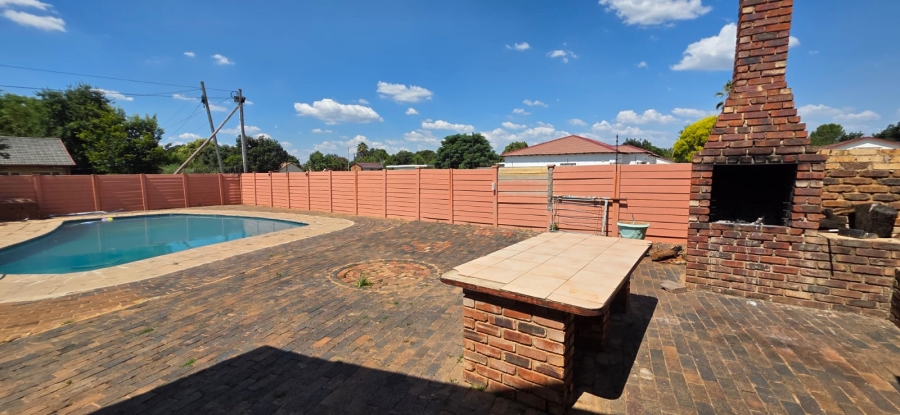 4 Bedroom Property for Sale in Meiringspark North West